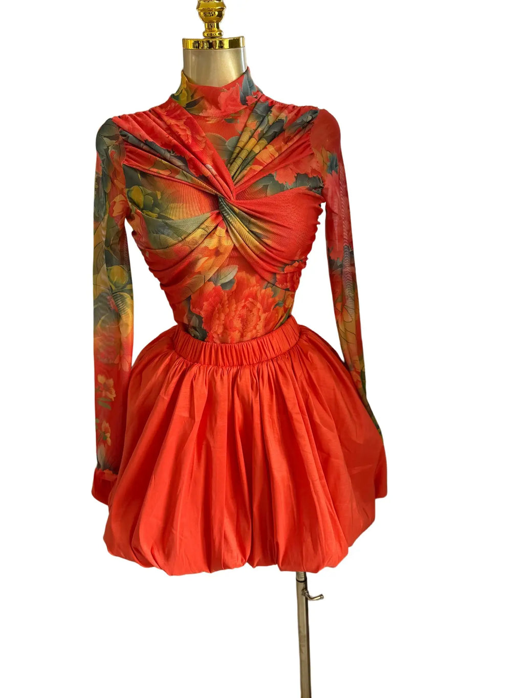 Elegant Women's Lace Cross Floral Print Woven Womenswear Tracksuit,Long Sleeve T-Shirt Top & Polka Dot Mini Skirt Set, Summer Vacation Street Casual Lady Two-Piece Set,Summer Outfit Set,Female Fashion 2 Piece Co-ord Set