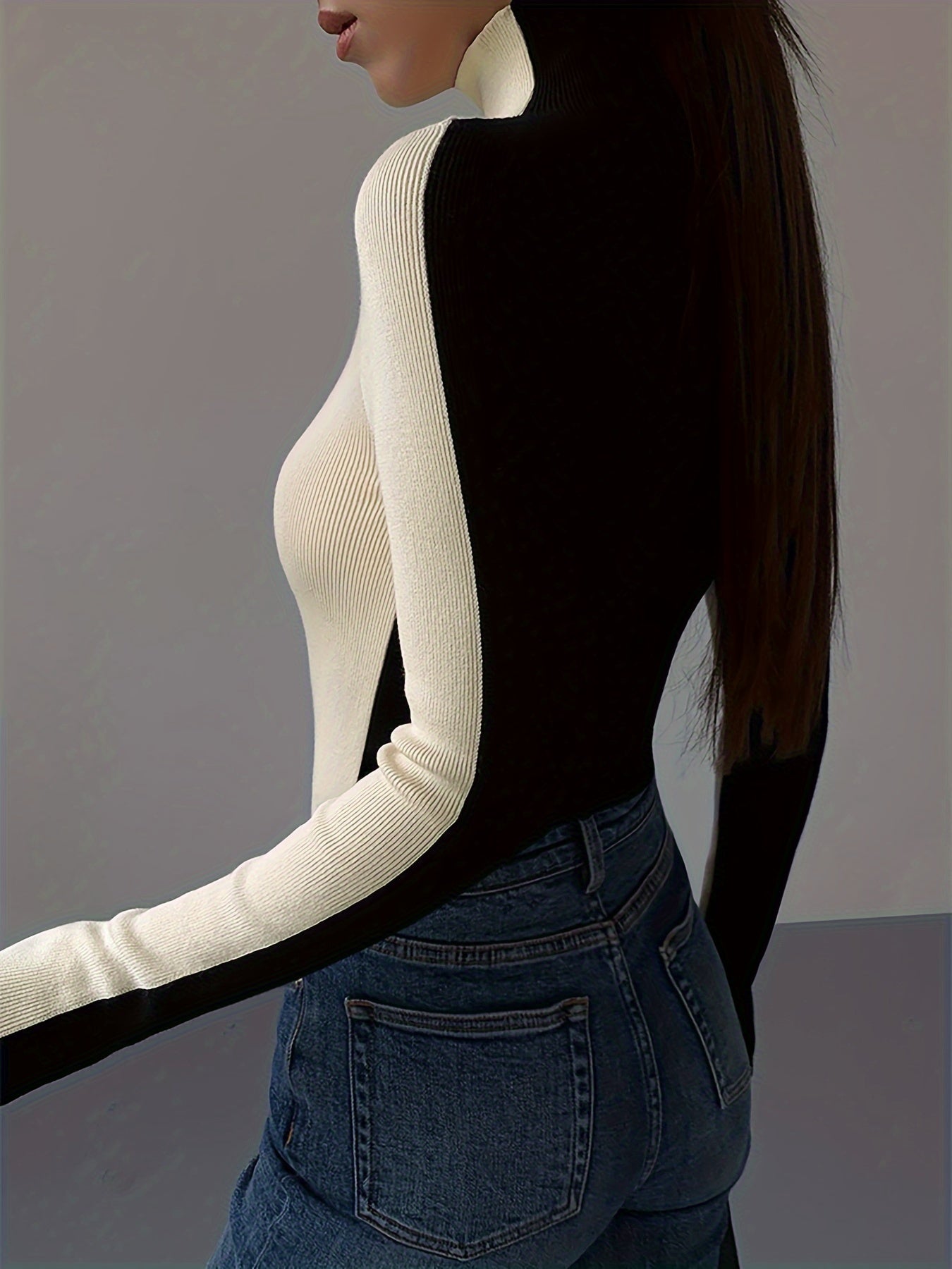 ALISA SWEATER