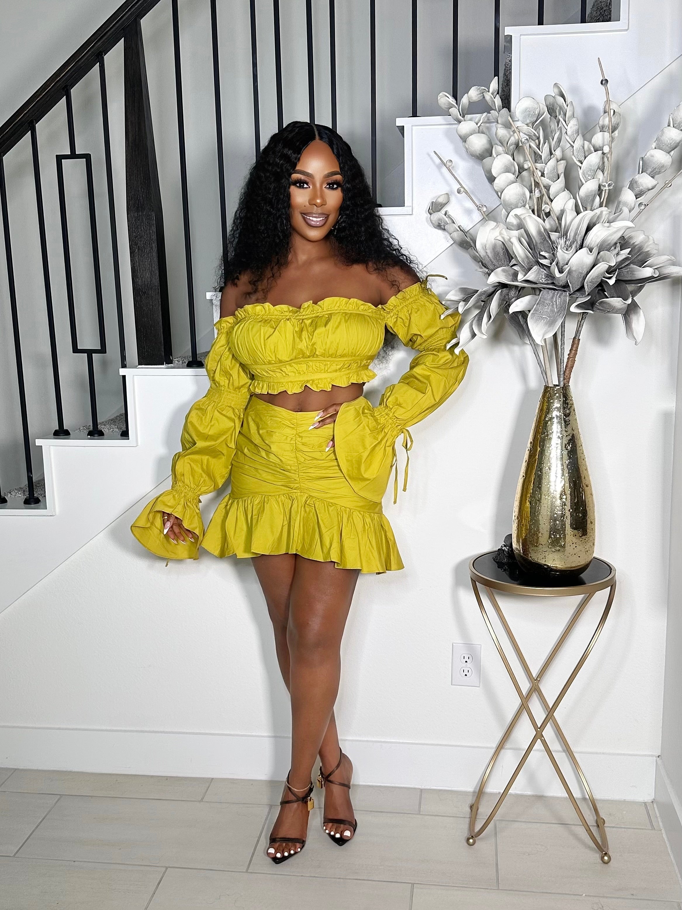 FEEL THE PRESSURE OFF THE SHOULDER SKIRT SET (GREEN)