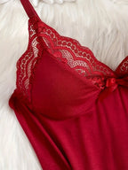 3PCS Slip Into Elegance With This 3pcs Women's Lace Pajama Set. Designed With Sheer Lace Panels And Side Slits