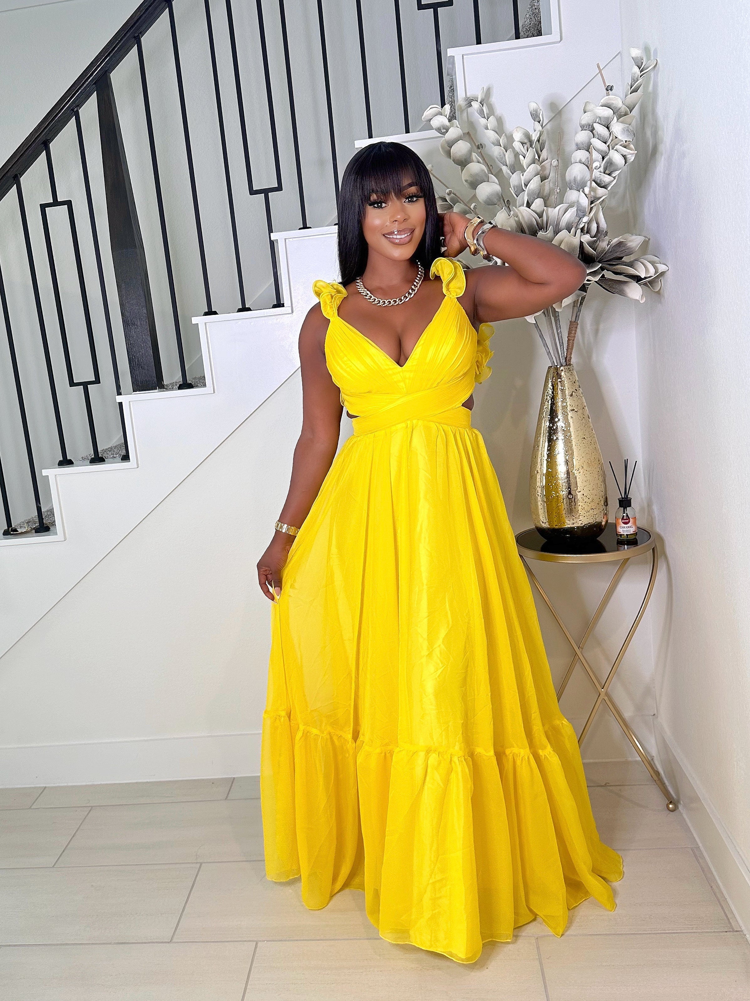 ELEGANT TASTE MAXI DRESS (YELLOW) (RESTOCK)