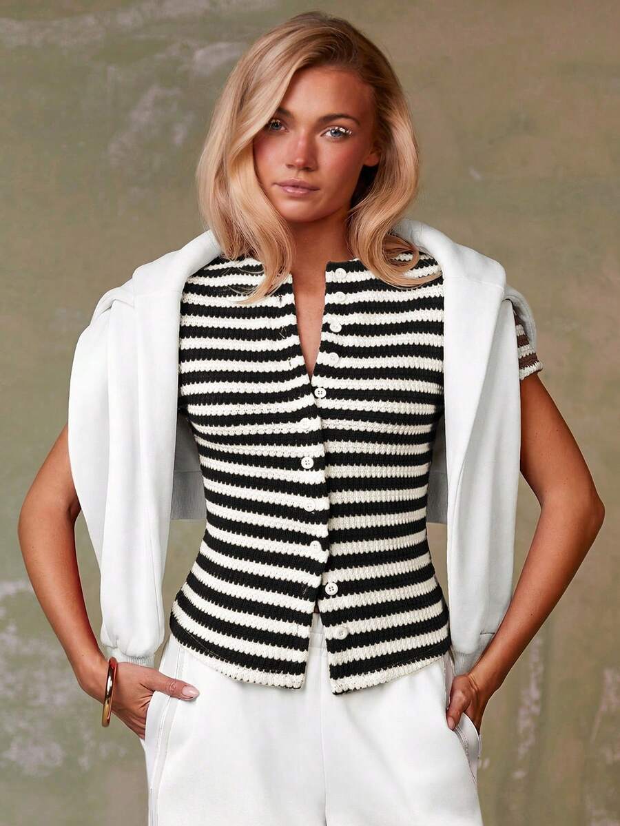 Women's Casual Red Single-Breasted Short Sleeve Fitted Top,Red Top,Christmas, Cute Vacation,Resort Wear,Summer Holiday,Spring,Spring Break,Beach