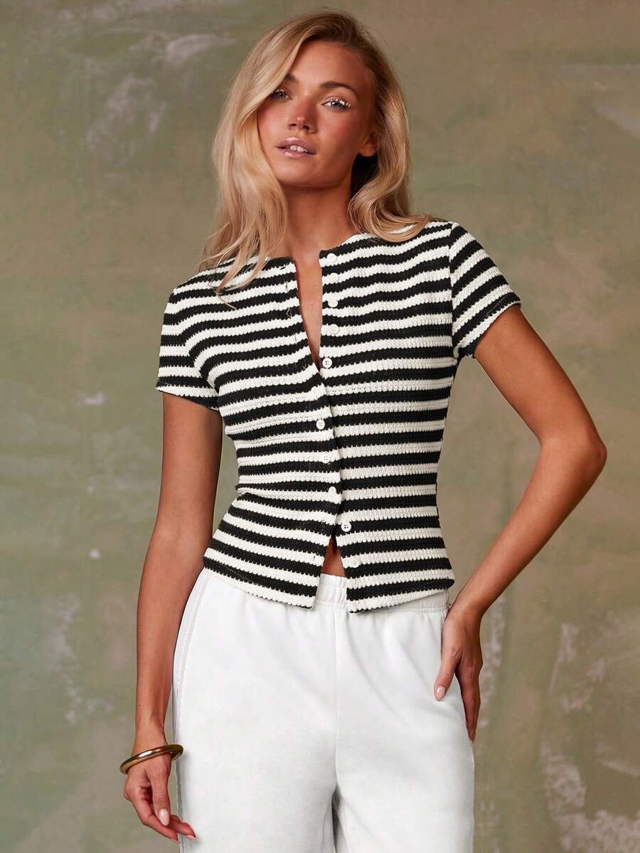 Women's Casual Red Single-Breasted Short Sleeve Fitted Top,Red Top,Christmas, Cute Vacation,Resort Wear,Summer Holiday,Spring,Spring Break,Beach