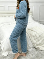 Two-Piece Bear Embroidery Flannel Long Sleeve Top and Bow Pants Set, Casual Wearable Women's Pajamas Pjs, Home Sleepwear Loungewear
