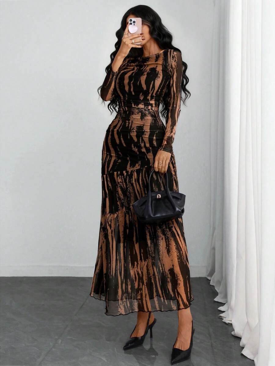 Women's Gothic Sexy Elegant Modern Contrast Stripe Asymmetrical Ruffle Waist Double-Layer Mesh Long Sleeve Dress, Suitable For Dates, Vacations And Daily Commute Spring