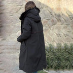 Women's winter parka with hood and fur collar