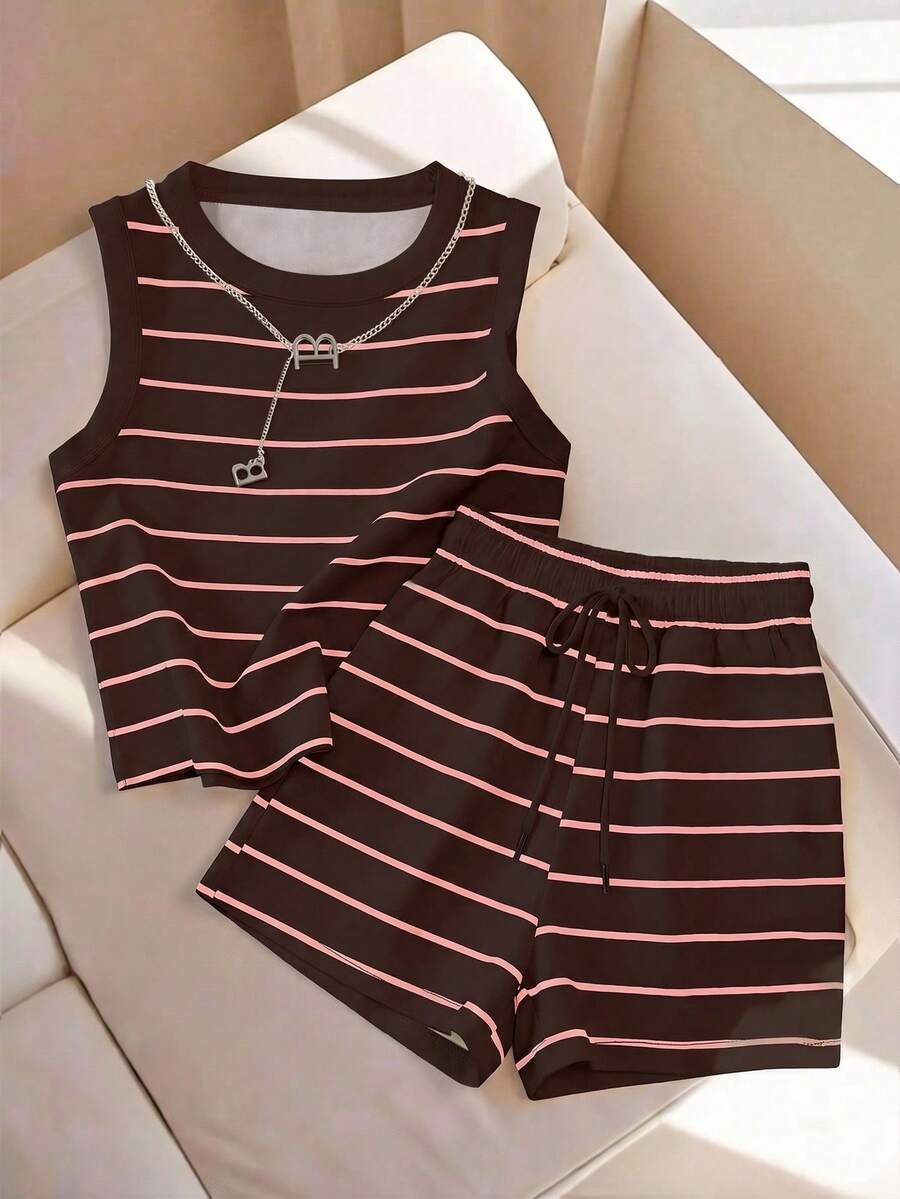 LUNE The New Spring And Summer Fashion And Casual Two Pieces Set Of White Vest And Shorts Is Selling Well