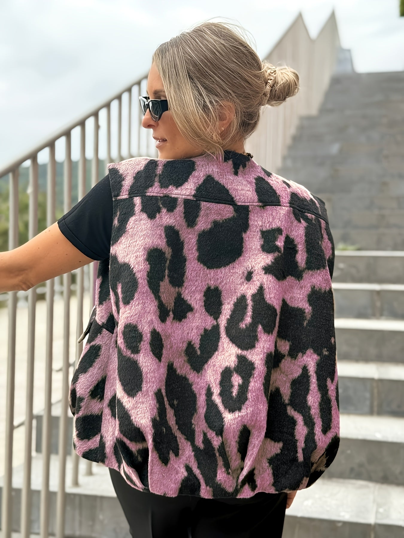 EMIILI VEST