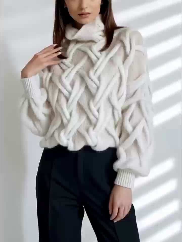 YANA SWEATER