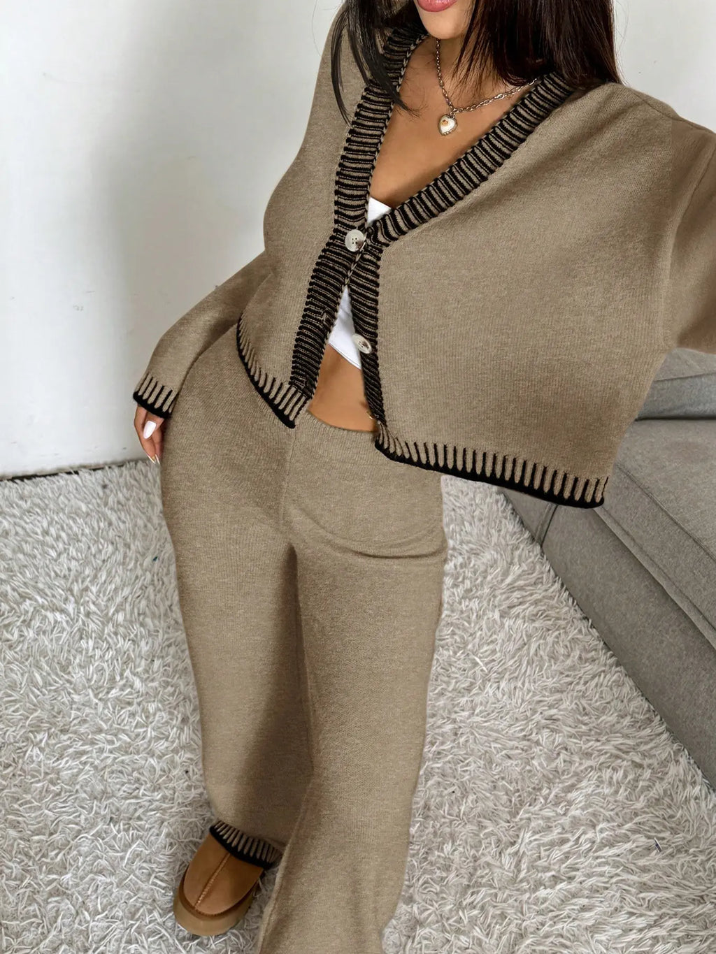 Women's Basic V Neck Colorblock Cardigan Sweater Set, Casual Loose-Fit Crop Top & High Waist Wide Leg Pants, Fall Winter Knitted Outfit Elastic