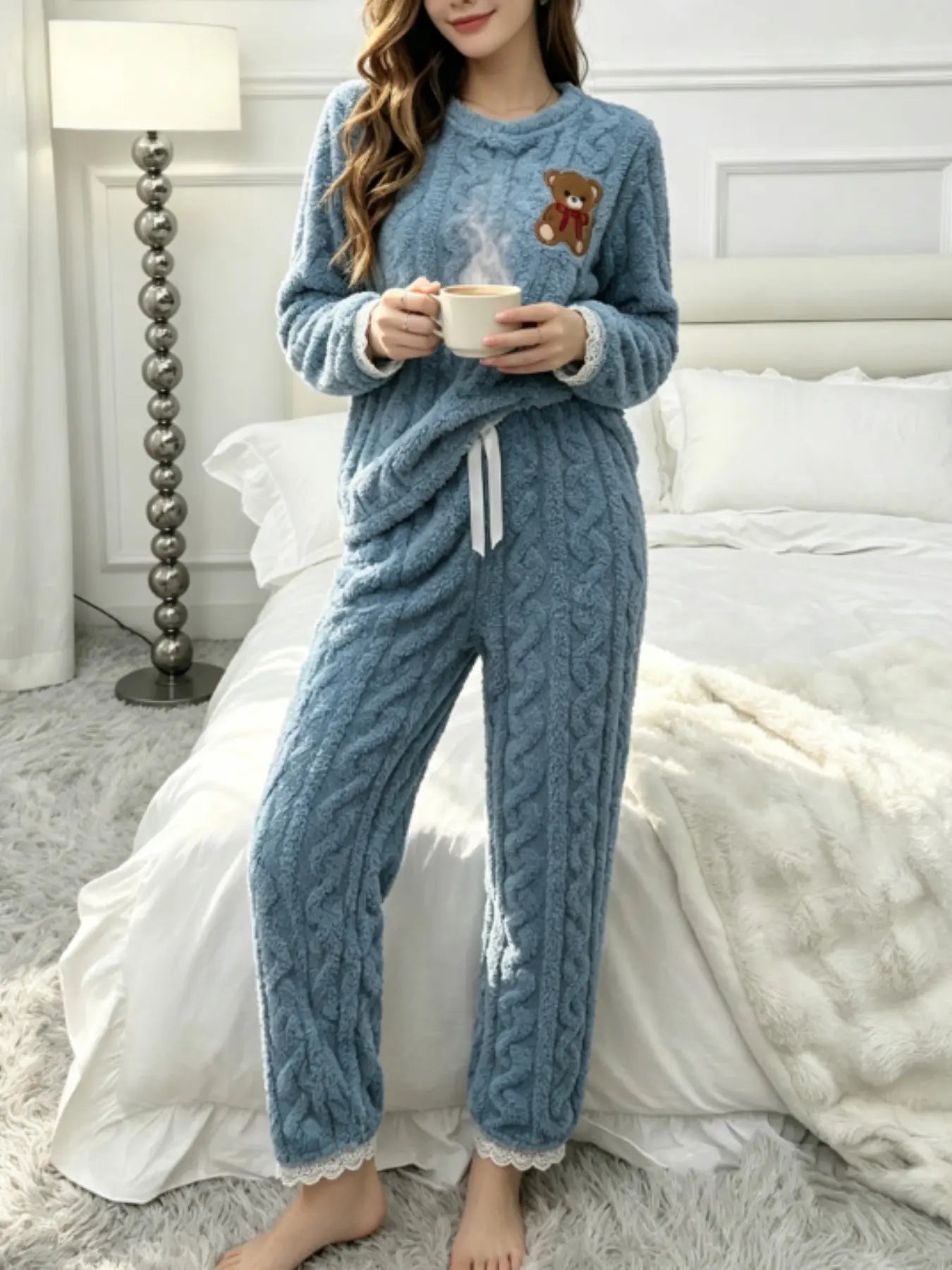Two-Piece Bear Embroidery Flannel Long Sleeve Top and Bow Pants Set, Casual Wearable Women's Pajamas Pjs, Home Sleepwear Loungewear