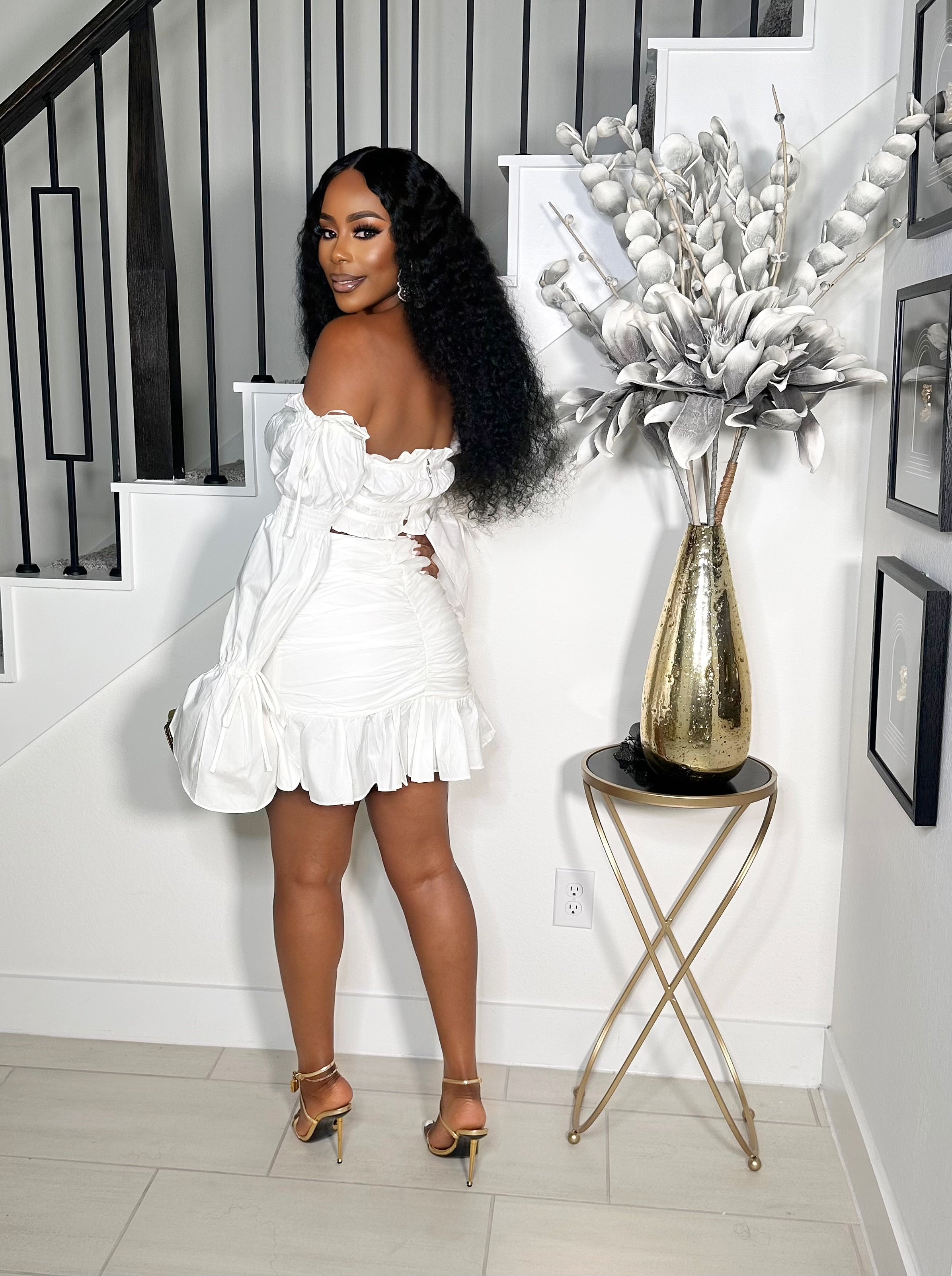 FEEL THE PRESSURE OFF THE SHOULDER SKIRT SET (WHITE)