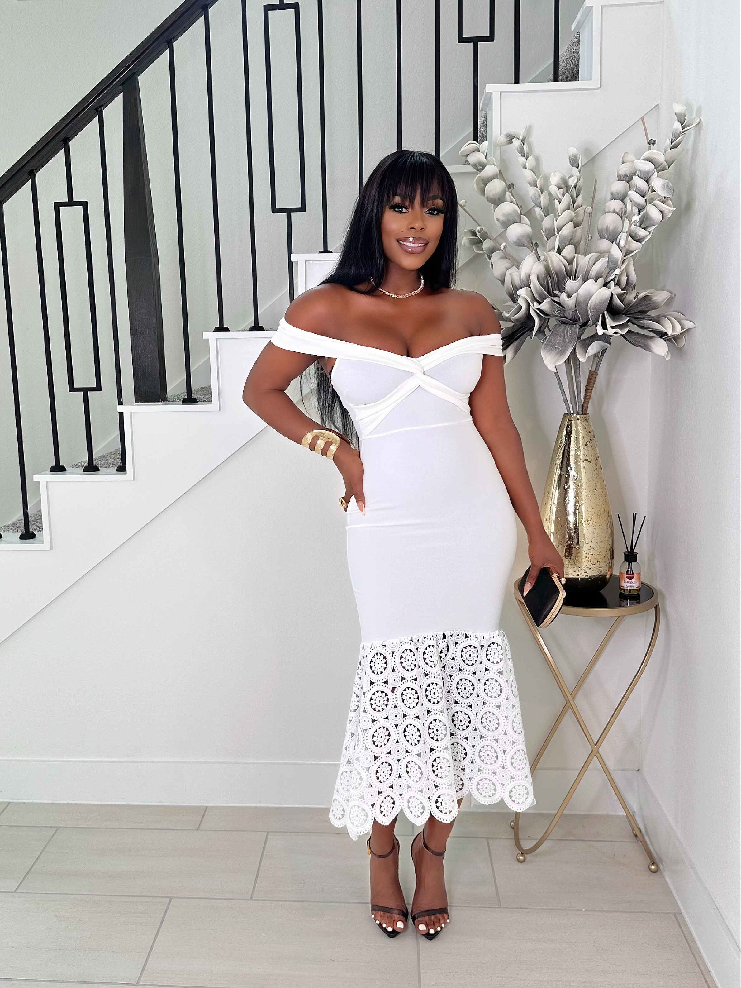 SHOW ME OFF LACE MERMAID MIDI DRESS (WHITE)