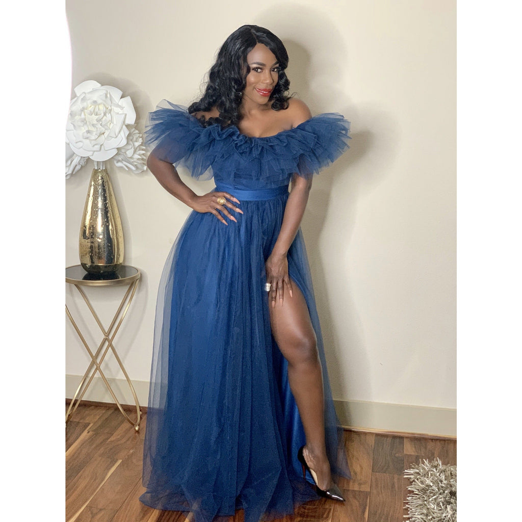 LONG BLUE OFF THE SHOULDER TULL DRESS
