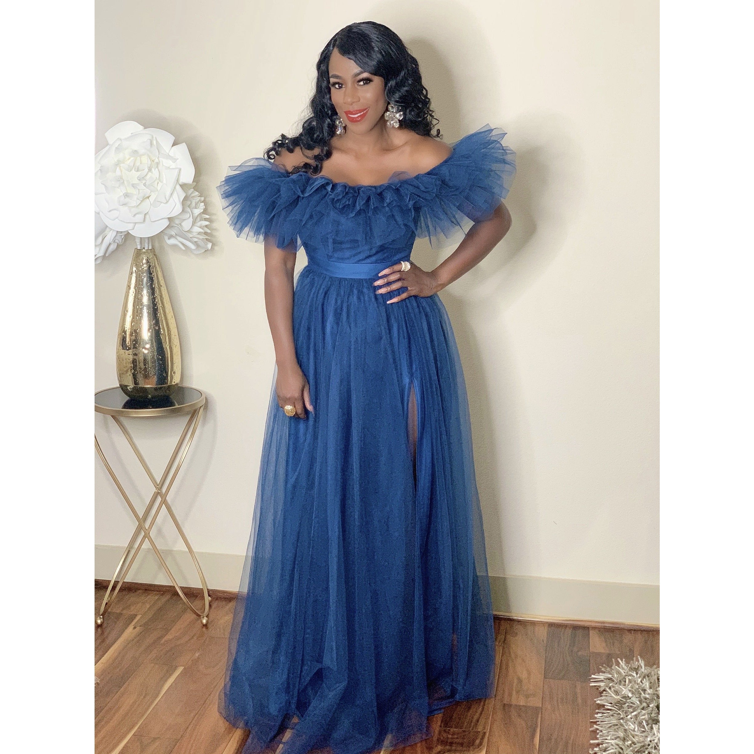 LONG BLUE OFF THE SHOULDER TULL DRESS