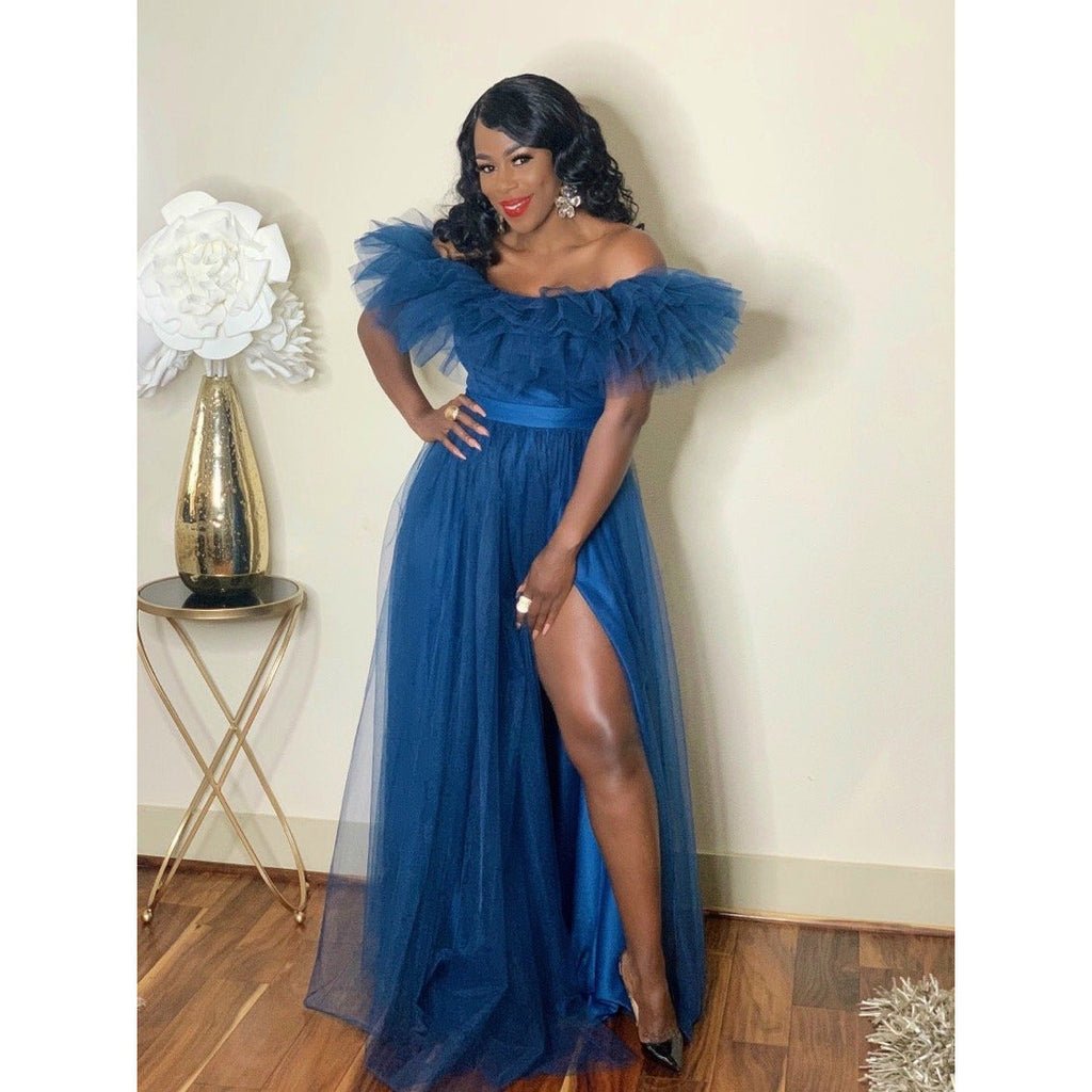 LONG BLUE OFF THE SHOULDER TULL DRESS