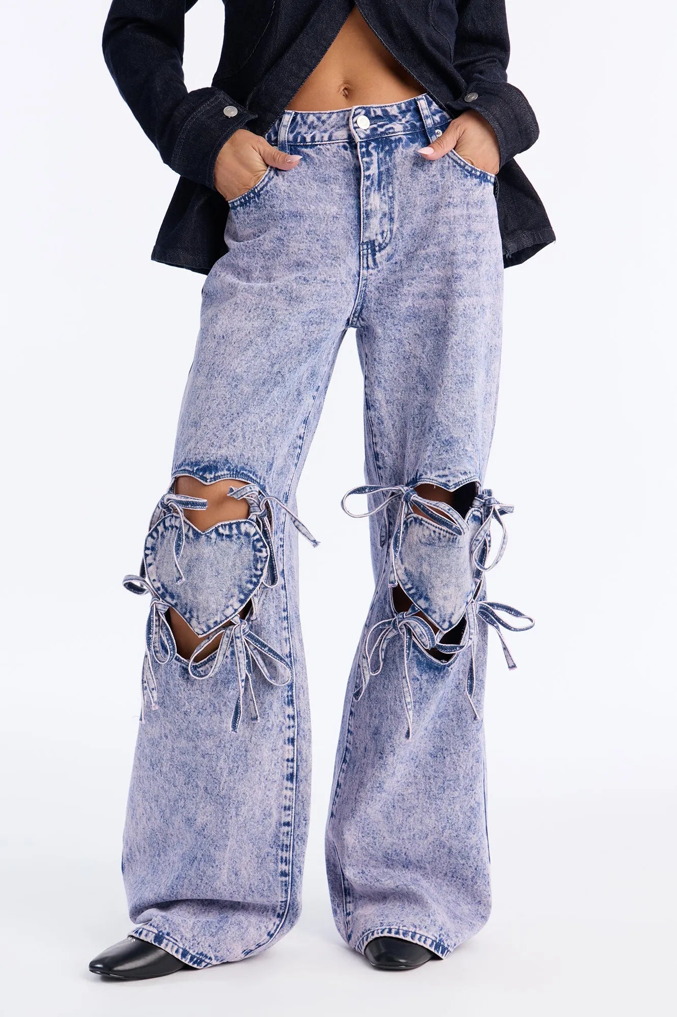 Tug On Heartstrings Non-Stretch Wide Leg Jeans - Light Wash