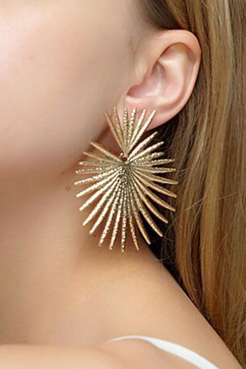 Metallic Sheen Textured Fan Shaped Fashionable Dangle Earrings