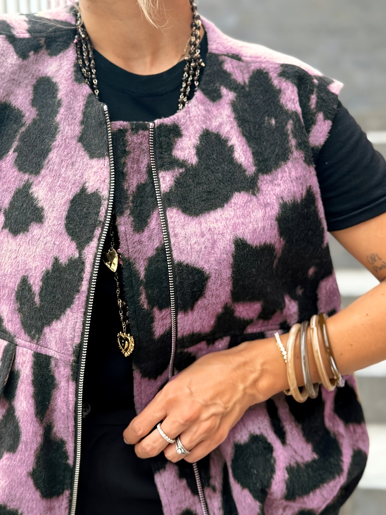 EMIILI VEST