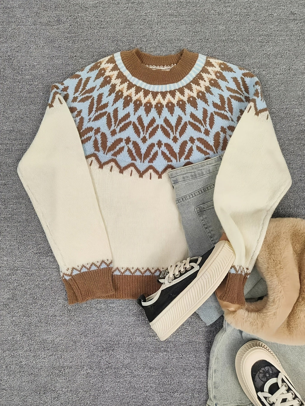 KAROLINE SWEATER
